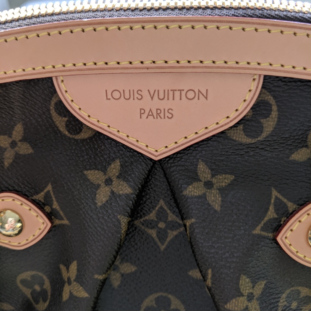 Authentic Louis Vuitton Tivoli GM - Picture 6 of 7